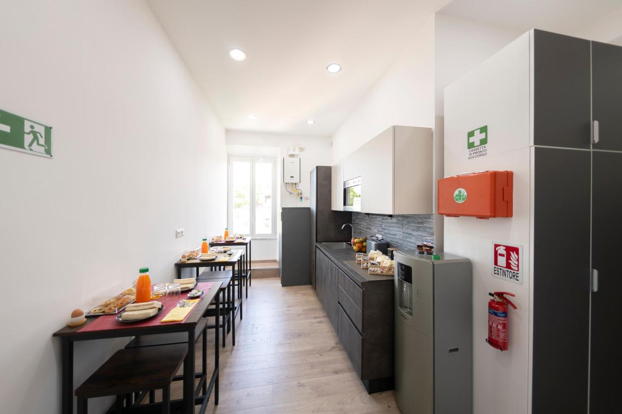 Trastevere New Luxury Rooms Рим Екстериор снимка