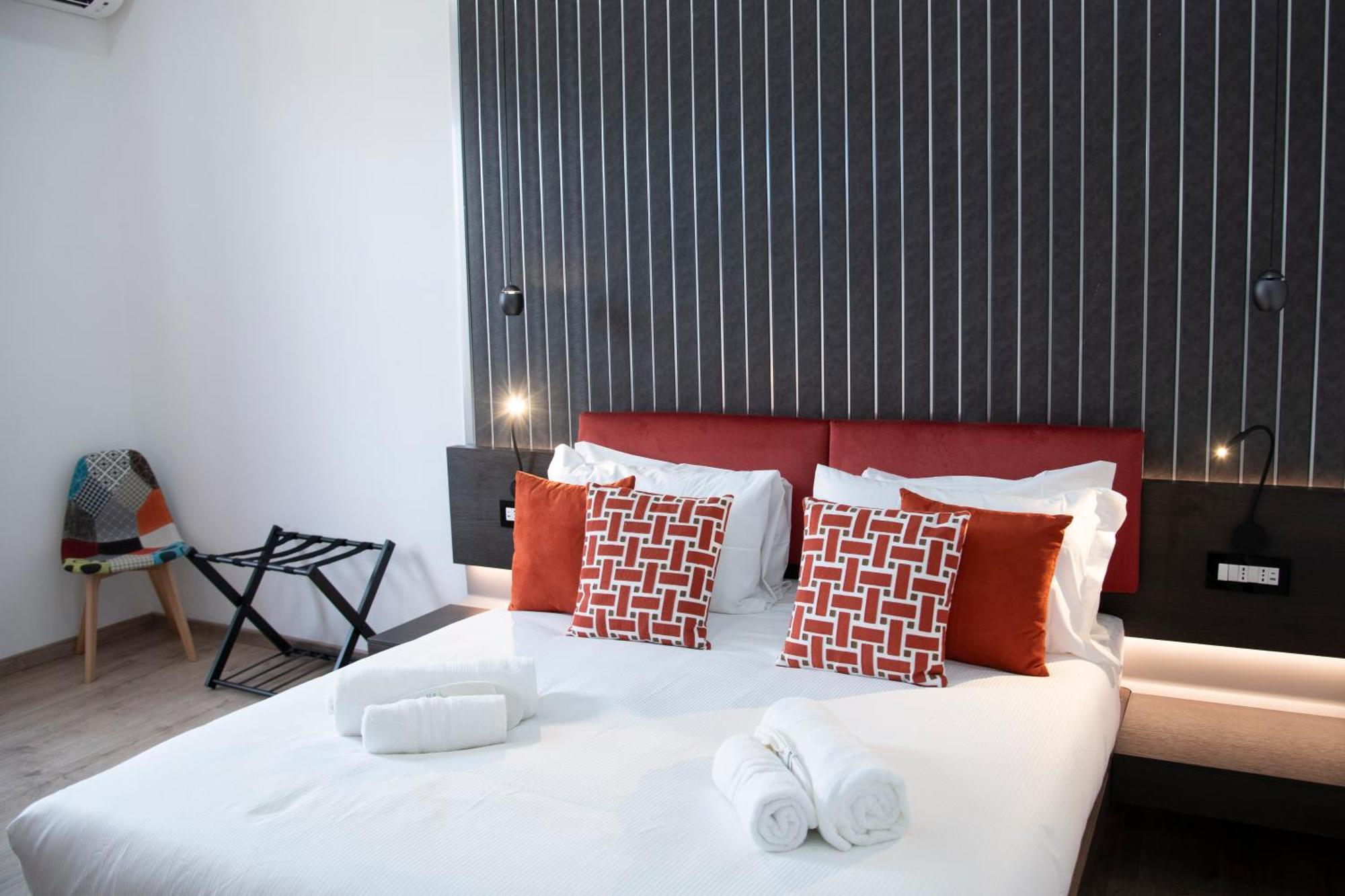 Trastevere New Luxury Rooms Рим Екстериор снимка